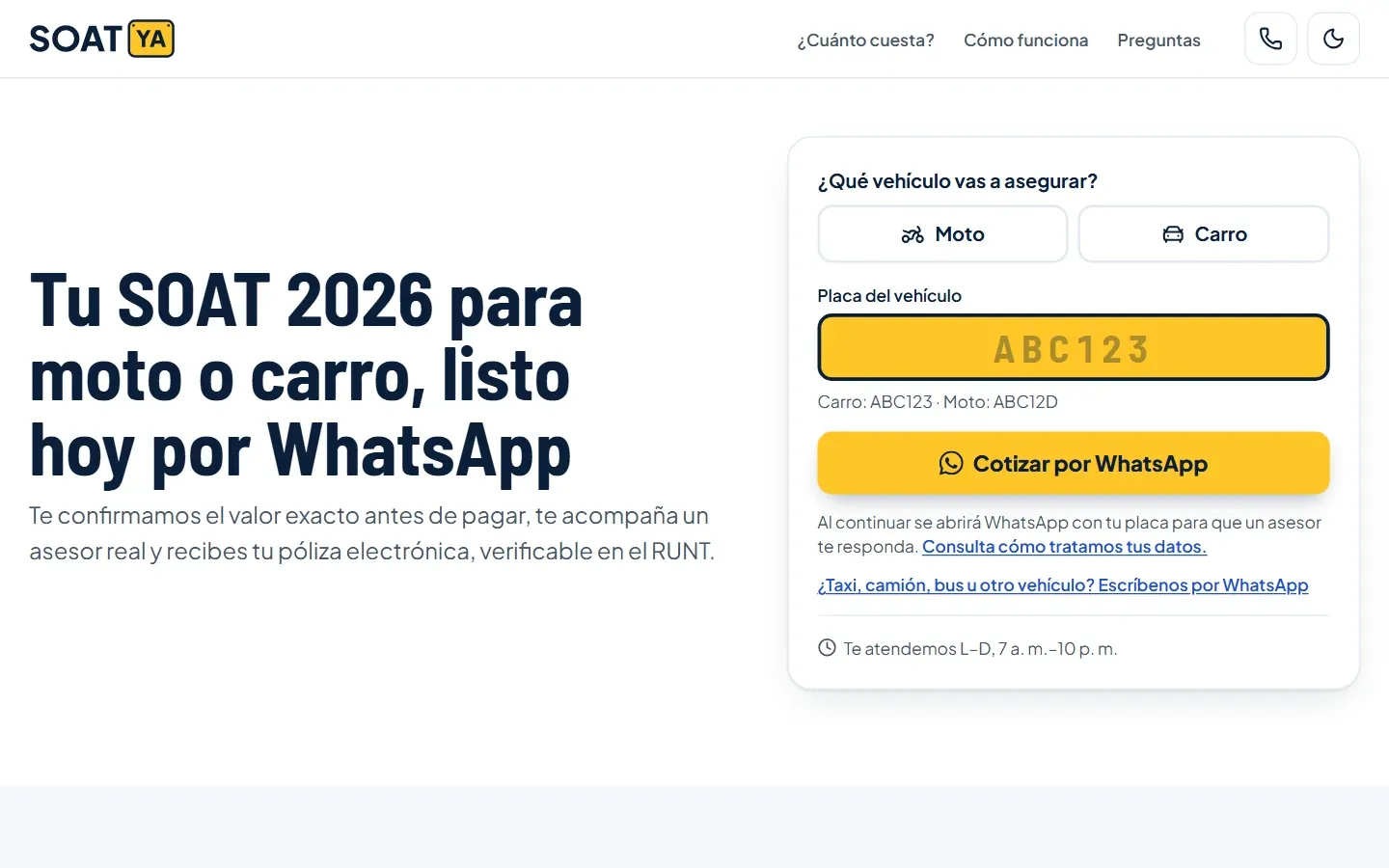 Encabezado de SOAT YA con el titular «Tu SOAT 2026 para moto o carro, listo hoy por WhatsApp» y el cotizador: botones de moto y carro, campo amarillo para la placa y botón «Cotizar por WhatsApp».